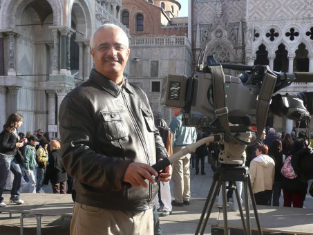 تكنولوجيا الاتصال الحديثة .. هل تشكل "سلطة خامسة " ؟